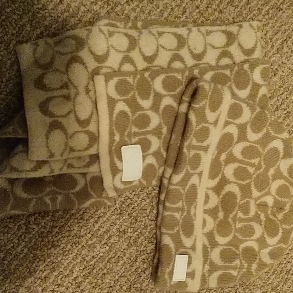 Coach scarf & hat